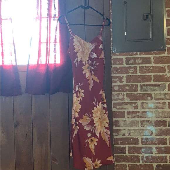 Sun dress - Picture 1 of 3